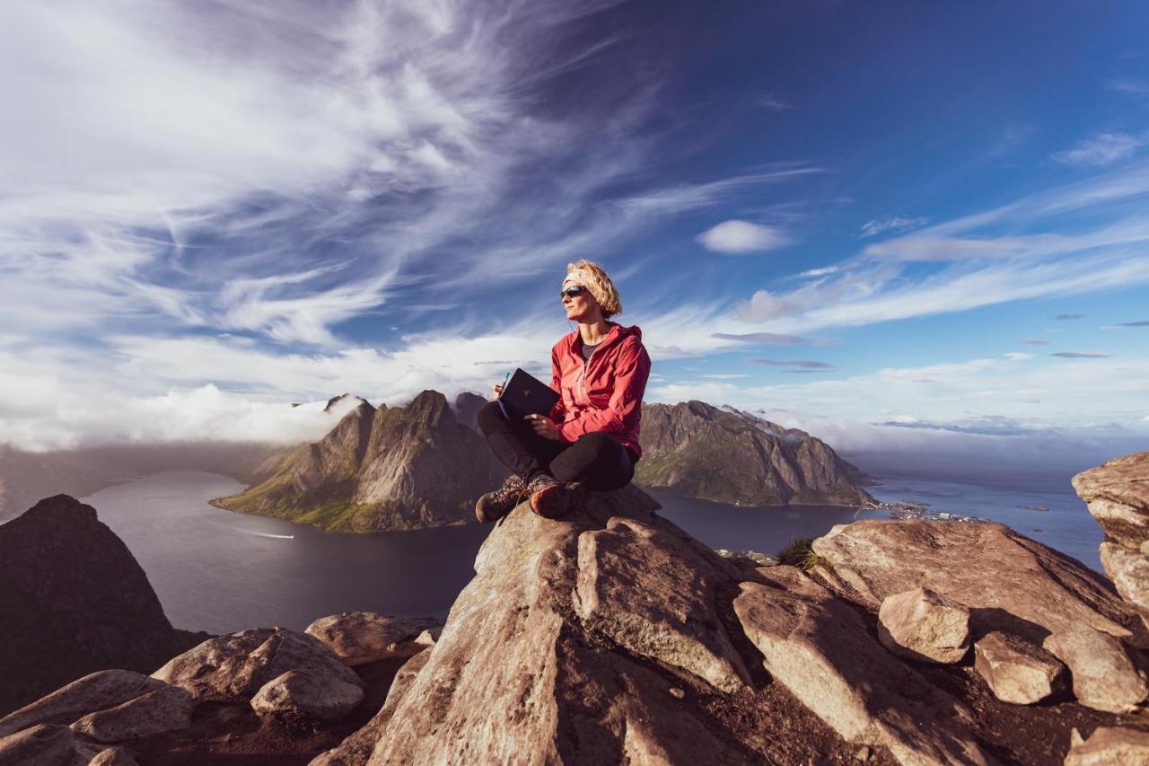 Lofoten Planet Basecamp Sørvågen Exterior foto